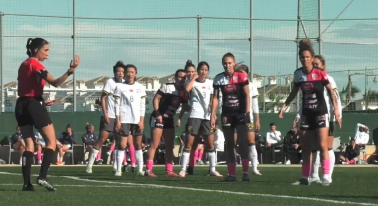  唐佳麗梅開二度、邵子欽破門，中國女足3-2擊敗Alhama俱樂部女足
