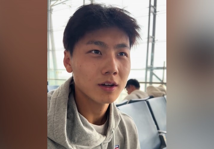  為何半場過后不久被換下？毛偉杰：兩條腿特別緊，李導(dǎo)怕我受傷