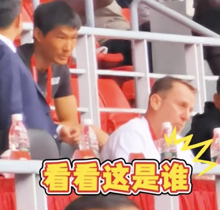  久爾杰維奇現(xiàn)身鹽城，現(xiàn)場觀看中國U22國足vs韓國