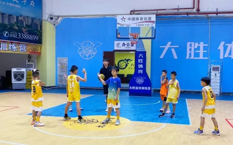  廣東河源體彩少兒籃球培訓(xùn)班：結(jié)營不散場，夢想正啟航