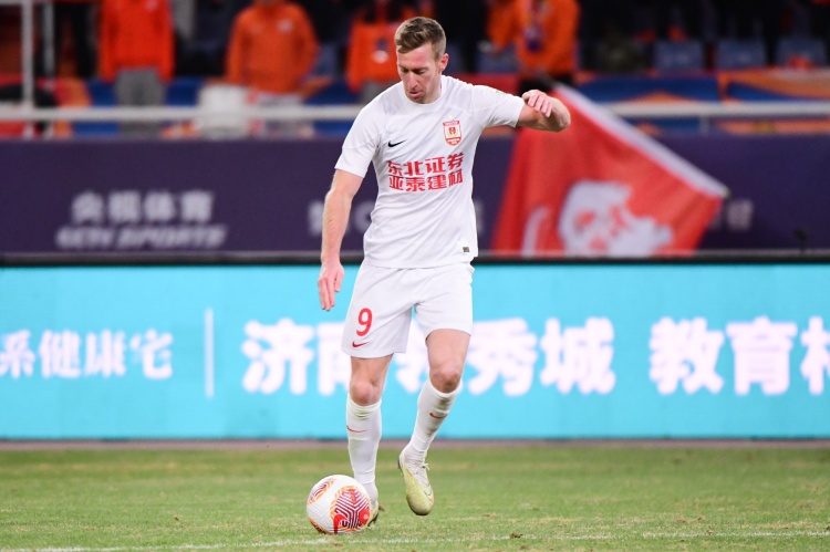  熱身賽：長春亞泰2-1青島海牛 貝里奇、奧莫伊胡安弗破門???
