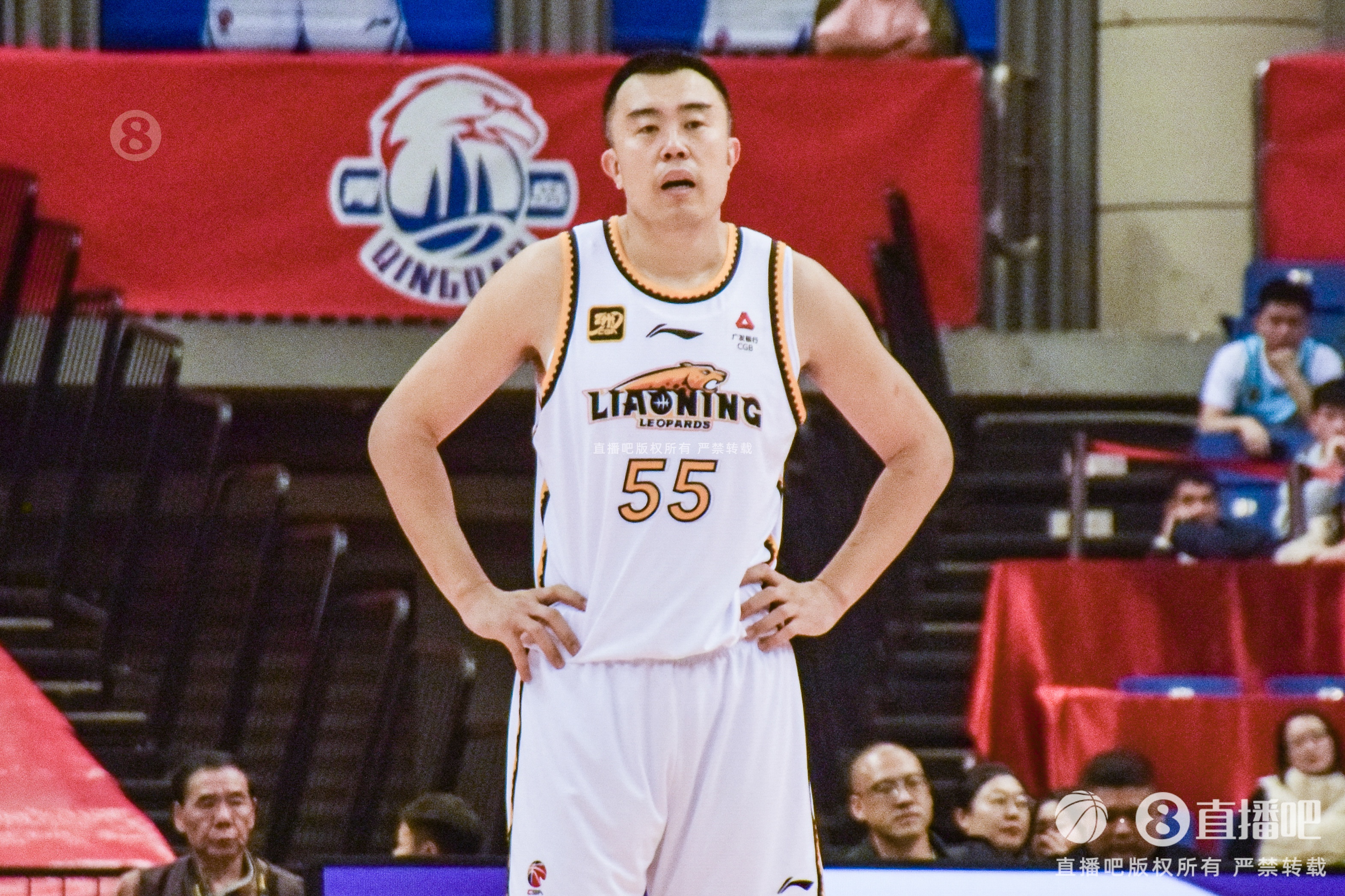  老將盡力了！韓德君5中4高效拿下14分6籃板