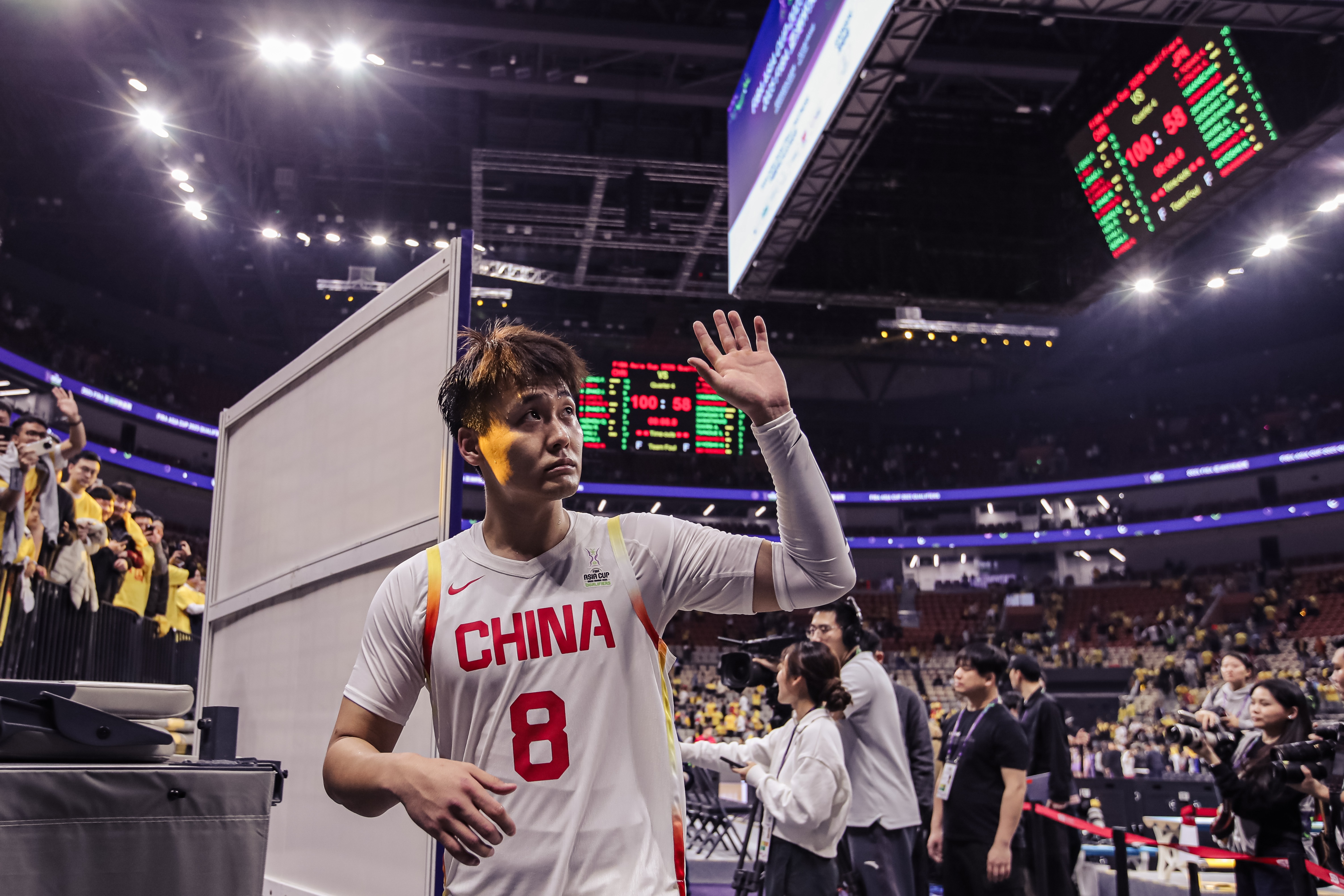  奠定基調(diào)！趙睿三分4中3攻下15+5+5 次節(jié)連得10分帶隊(duì)拉開(kāi)分差