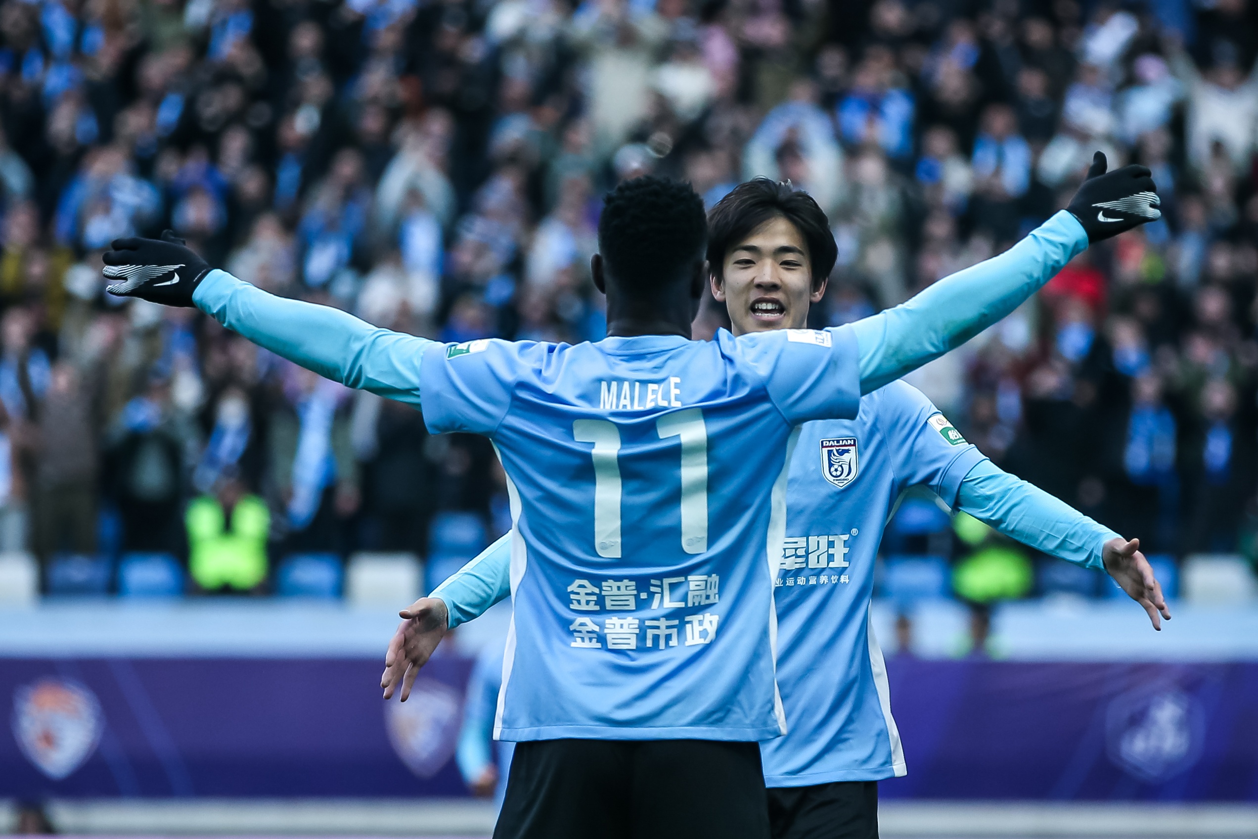  青春風(fēng)暴刮起來(lái)！19歲朱鵬宇&18歲王鈺棟處子球 19歲李新翔1射2傳